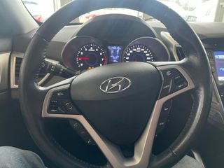 Hyundai Veloster 2012