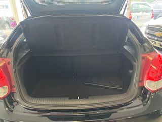 Hyundai Veloster 2012