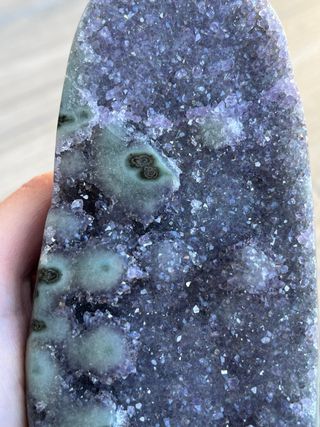 Drusa Amatista con Estalactita