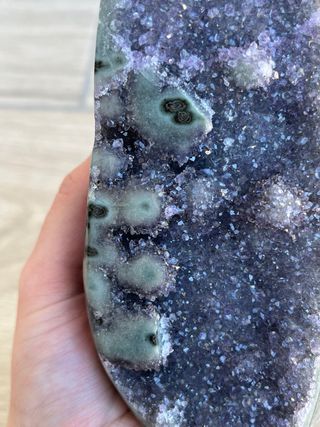 Drusa Amatista con Estalactita