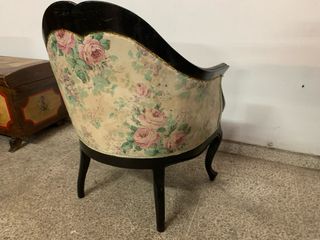 Sillón antiguo caoba floral