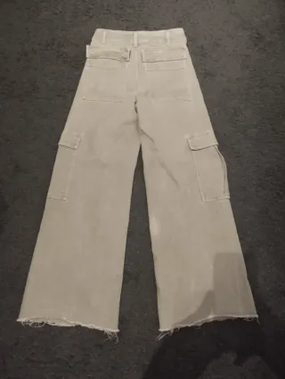 Pantalón Zara ancho cargo beige Talla S