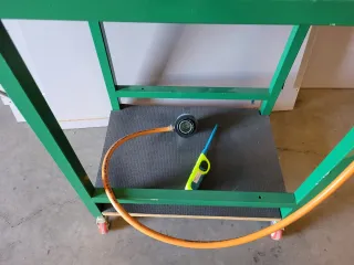 Plancha de gas con mesa abatible