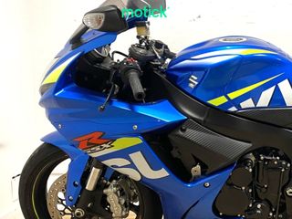 SUZUKI GSX R600