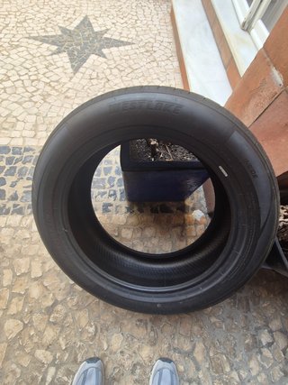 Neumáticos Westlake 235/50 R19 99W. 4 neumaticos,