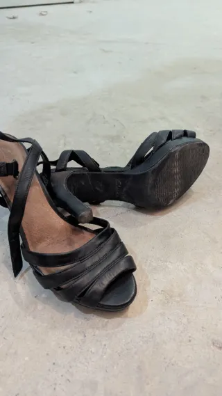 Sandalias de tacón Clarks negras