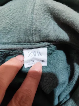 Sudadera Zara niño verde