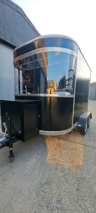 FOODTRUCK FOOD TRUCK CURVO REMOLQUE