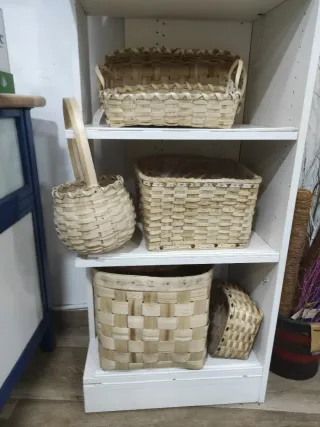 Cestas de castaño artesanales