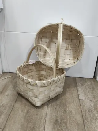 Cestas de castaño artesanales