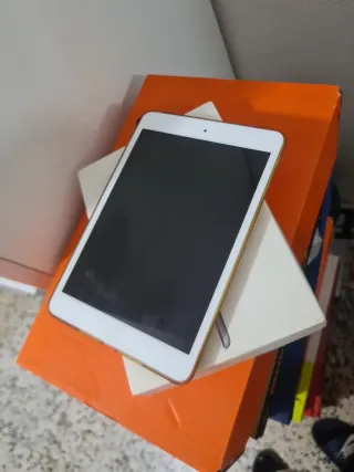 Apple iPad mini Argento/Bianco