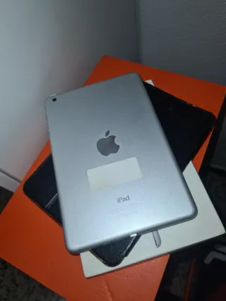 Apple iPad mini Argento/Bianco