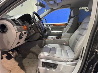 Volkswagen Touareg v10