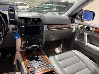 Volkswagen Touareg v10