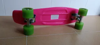 Monopatín marca Penny