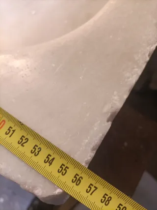 Fregadero antiguo de mármol