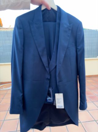 Traje chaque Fabio Baretti azul a estrenar
