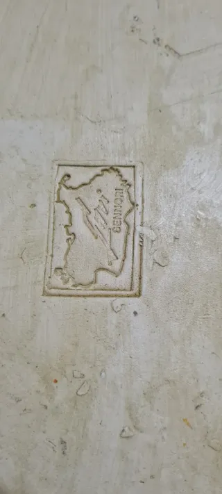Quadro in terracotta con figura della Madonna