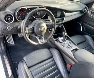 Alfa Romeo Giulia Veloce Q4