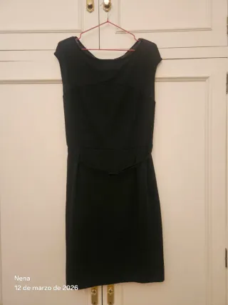 Vestido negro clásico
