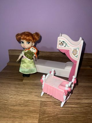 Muñeca Anna Frozen Disney con Cuna