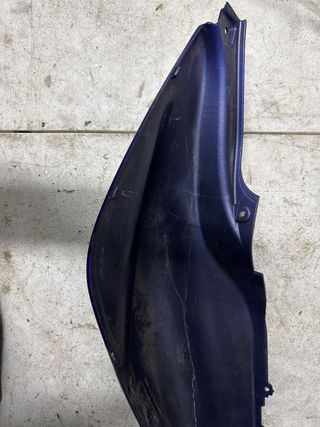 Tapa lateral derecha Yamaha Aerox 49cc