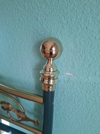 Cabecero cama metal 1.35 azul y dorado