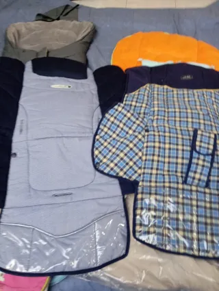 Lote 15 sacos y colchonetas para bebé