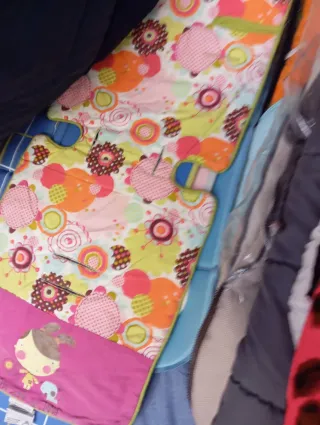 Lote 15 sacos y colchonetas para bebé