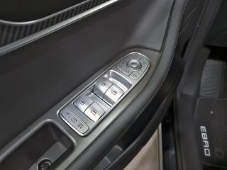 Ebro S700 1.6 TGDI Luxury 7 DCT