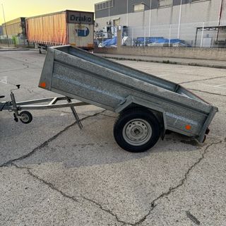 Remolque de carga basculante