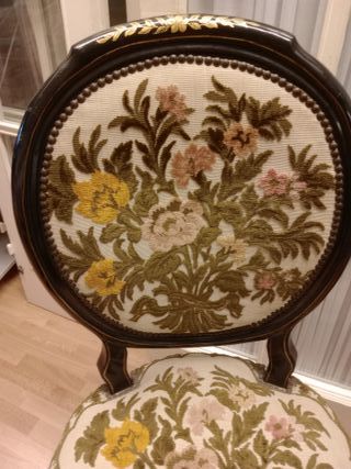 Pareja Sillas Isabelinas Tapizadas