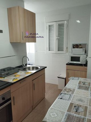 Piso en alquiler en Puerta Blanca en Málaga