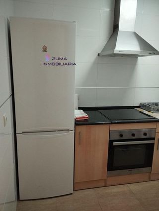 Piso en alquiler en Puerta Blanca en Málaga