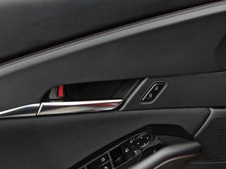 Mazda CX-30 e-SKYACTIV G Homura