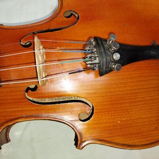 Violín antiguo con arco y estuche - Antic Violi