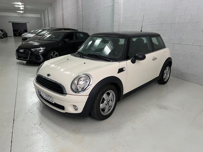 MINI One 2009