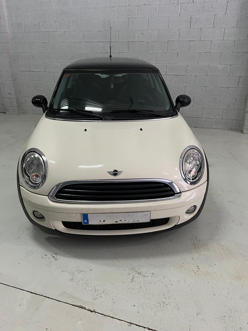 MINI One 2009, foto 2