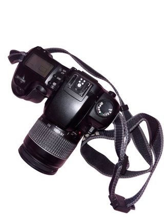 Cámara Canon EOS D30 + objetivo y accesorios