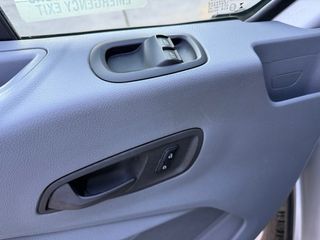 Ford Transit minibus 14p 131cv L3H2 2016