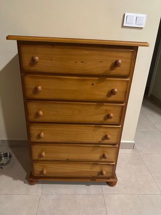 Cómoda de pino con 6 cajones