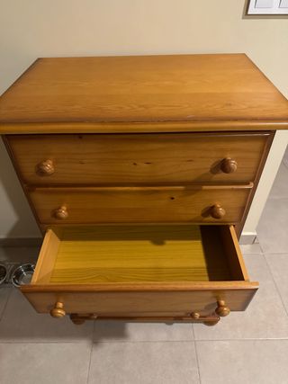 Cómoda de pino con 6 cajones