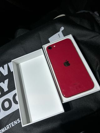 iPhone SE (2ª Gen) Rosso