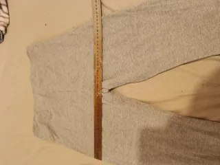 Pantalón gris mujer acampanado