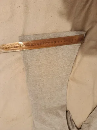 Pantalón gris mujer acampanado