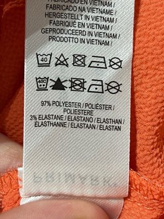 Blusa coral hombros descubiertos talla M