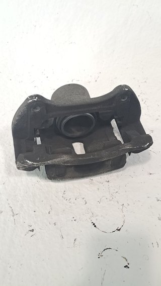 PINZA FRENO DELANTERA IZQUIERDA KIA CEED 678300