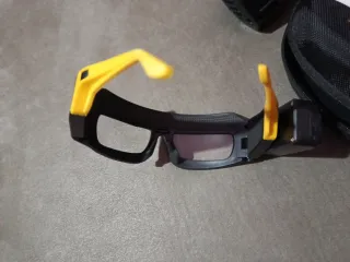 Gafas con linterna y para llamadas