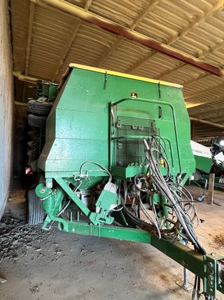 Sembradora John Deere 740A