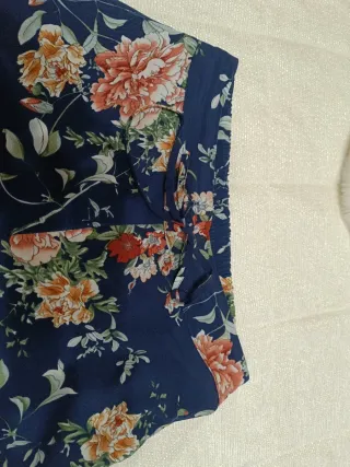 Pantalón ancho estampado floral